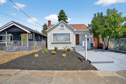7000 Arthur St, Oakland, CA, 94605-2306 | Card Image