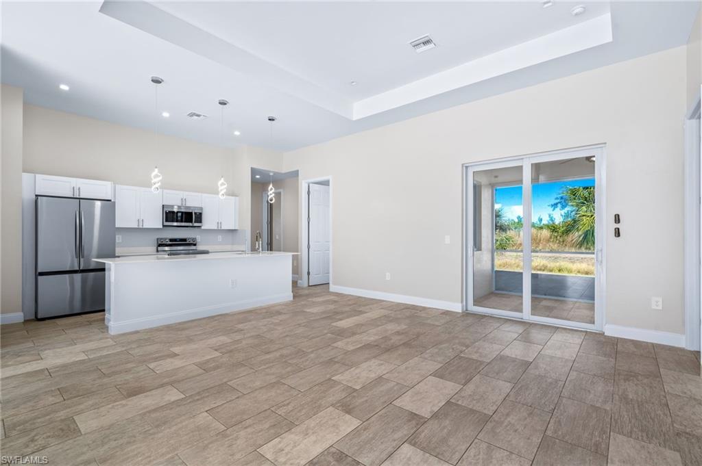 Residential Lease in LEHIGH ACRES 2