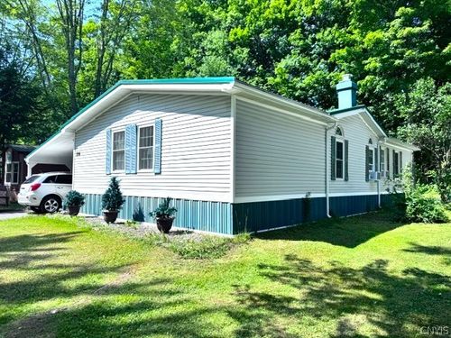 186 Country Rd, Utica, NY, 13502-7653 | Card Image