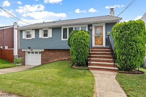 36 Chestnut St, Avenel, NJ, 07001-2142 | Card Image