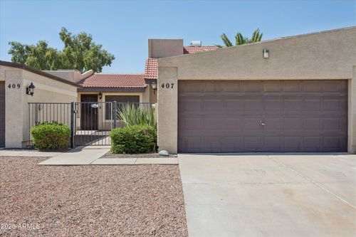 407 E Pecan Rd, Phoenix, AZ, 85040-3071 | Card Image