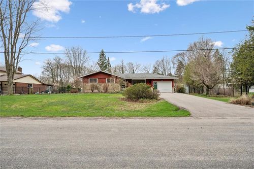 451 Cedarcliffe Dr, Waterloo, ON, N2K2J1 | Card Image