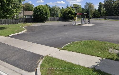 232 John St, Pontypool, ON, L0A1K0 | Card Image