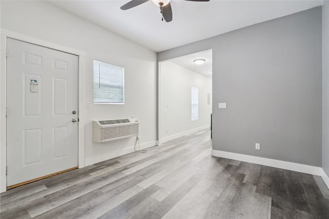 702 9 Th St Sw, Home with 0 bedrooms, 0 bathrooms and 3 parking in Cedar Rapids IA | Image 4