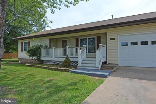 10123 Erin Ct, MANASSAS, VA, 20110-6055 | Card Image