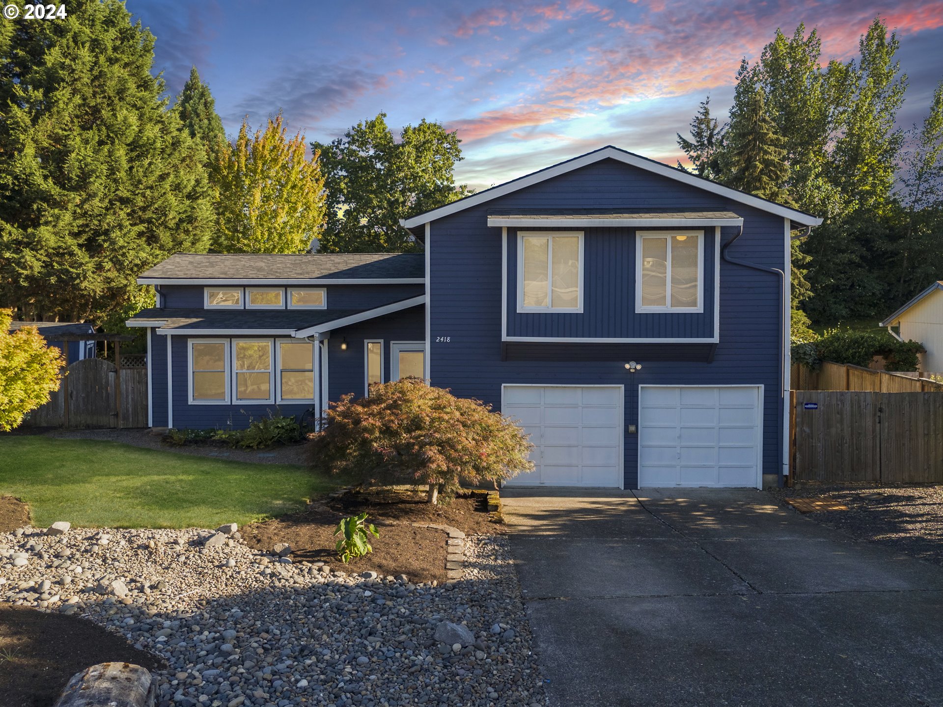 Willow Dr, Hillsboro, OR 97123