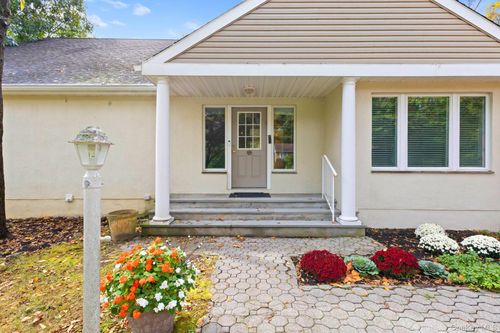 19 Rockledge Rd, Katonah, NY, 10536-1411 | Card Image