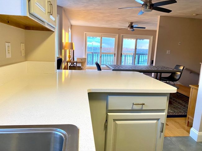 3 - 57 Front St, Condo with 2 bedrooms, 3 bathrooms and 1 parking in Beverly MA | Image 8