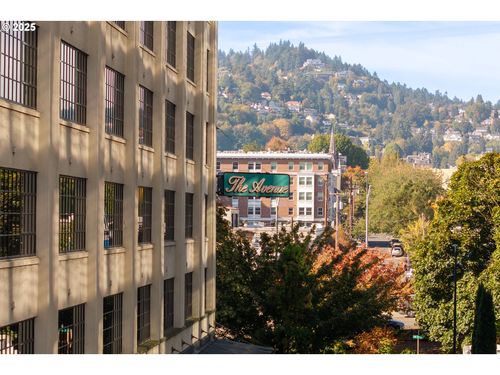 705-1400 Nw Irving St, Portland, OR, 97209-2210 | Card Image