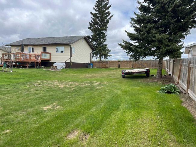 120 Railway Avenue, Home with 4 bedrooms, 2 bathrooms and 4 parking in St. Walburg SK | Image 28