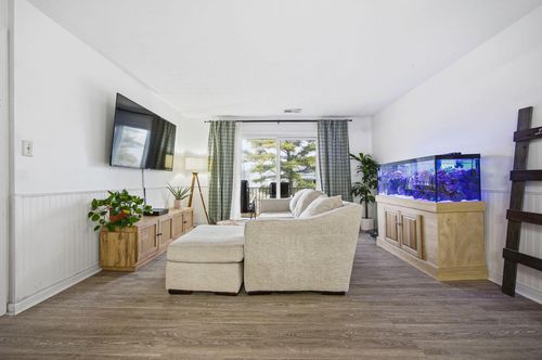 apt-204-5285 Portland St, Columbus, OH, 43235-7664 | Card Image