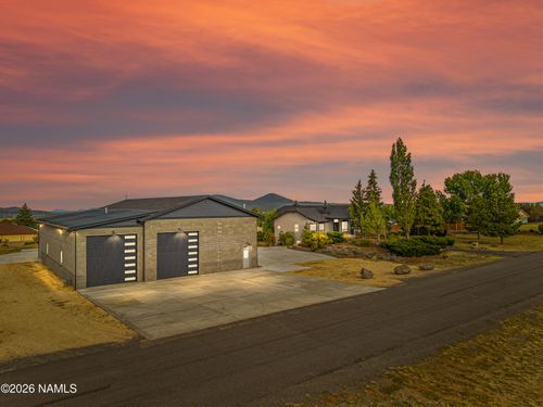 8205 N Reata Road, Flagstaff, AZ, 86004 | Card Image