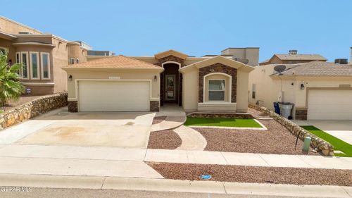 7812 Enchanted View Dr, El Paso, TX, 79911-7523 | Card Image