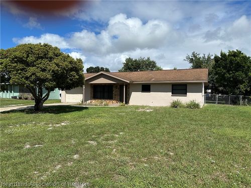 225 Sparrow Ave, Sebring, FL, 33870-6732 | Card Image