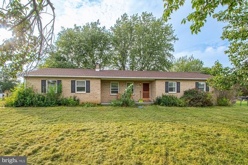 352 Woodchuck Lane, Winchester, VA, 22602 | Card Image