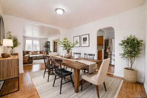 993 Duncan St, Bronx, NY, 10469-3730 | Card Image