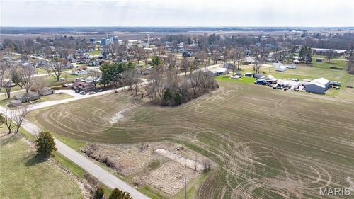 302 N Elm St, Medora, IL, 62063-1142 | Card Image