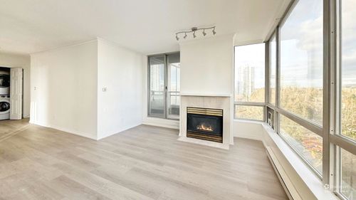 1406-9603 Manchester Drive, Burnaby, BC, V3N4Y7 | Card Image