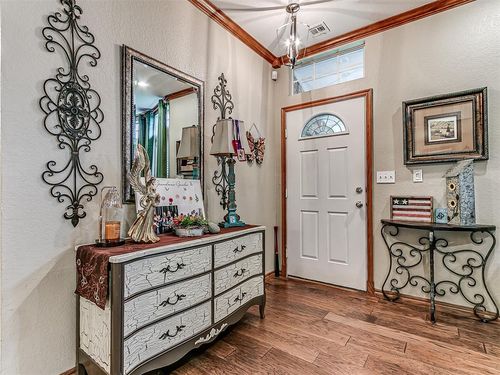 2002 N Draper Avenue, Choctaw, OK, 73020 | Card Image