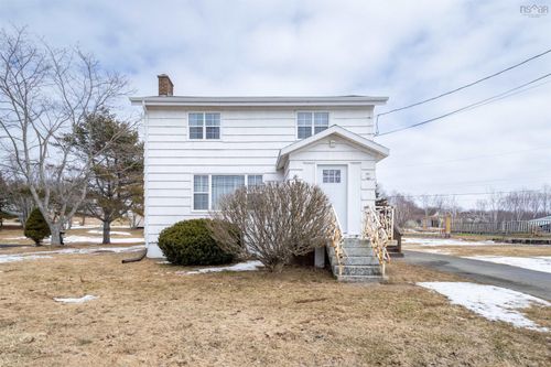 93 Fraser Ave, Sydney Mines, NS, B1V2C6 | Card Image