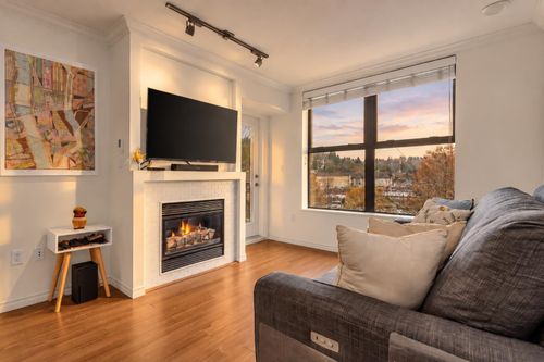 4011-84 Grant St, Port Moody, BC, V3H0B5 | Card Image