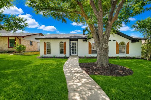 2032 Ash Hill Rd, Carrollton, TX, 75007-3102 | Card Image