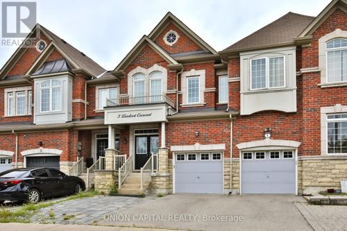 3 Lindvest Cres, Maple, ON, L6A4N3 | Card Image