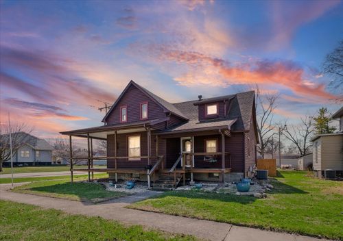 360 E Patton St, Paxton, IL, 60957-1523 | Card Image