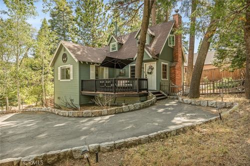 380 Hemlock Dr, Lake Arrowhead, CA, 92352 | Card Image