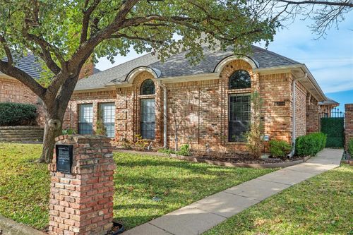 2308 Wild Turkey Trl, Arlington, TX, 76016-1952 | Card Image