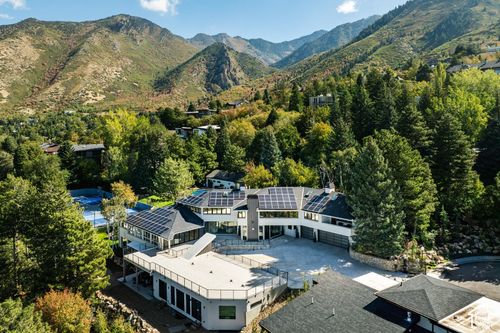 3898 Thousand Oaks Cir, Millcreek, UT, 84124-3960 | Card Image