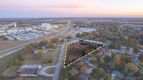 3000 E Houston St, Broken Arrow, OK, 74014 | Card Image