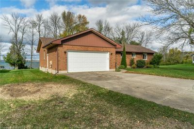 619 Centennial Cres, House other with 3 bedrooms, 1 bathrooms and 6 parking in Wiarton ON | Image 2