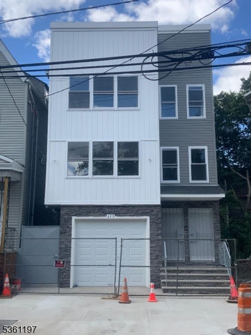 375 Littleton Ave, Newark, NJ, 07103-2214 | Card Image