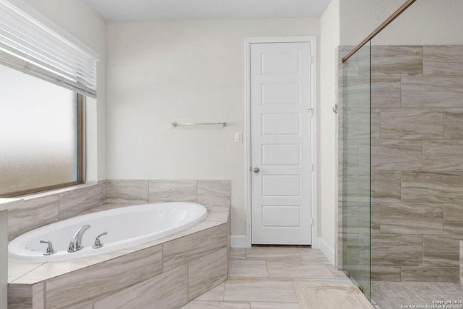 14043 May Mist, House other with 4 bedrooms, 4 bathrooms and null parking in San Antonio TX | Image 16
