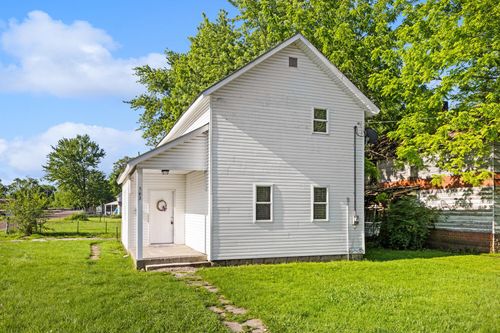 563 Wood St, Marion, OH, 43302-4739 | Card Image
