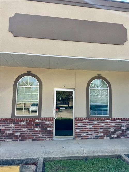 j-1402 S Magnolia St, Hammond, LA, 70403-5020 | Card Image