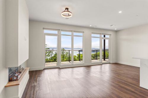 607-125 Cambrian Way, Burlington, VT, 05401 | Card Image