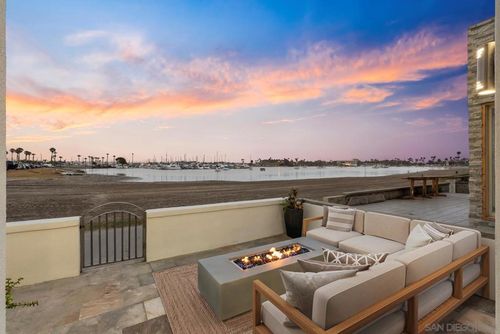 a-3490 Bayside Walk, San Diego, CA, 92109 | Card Image