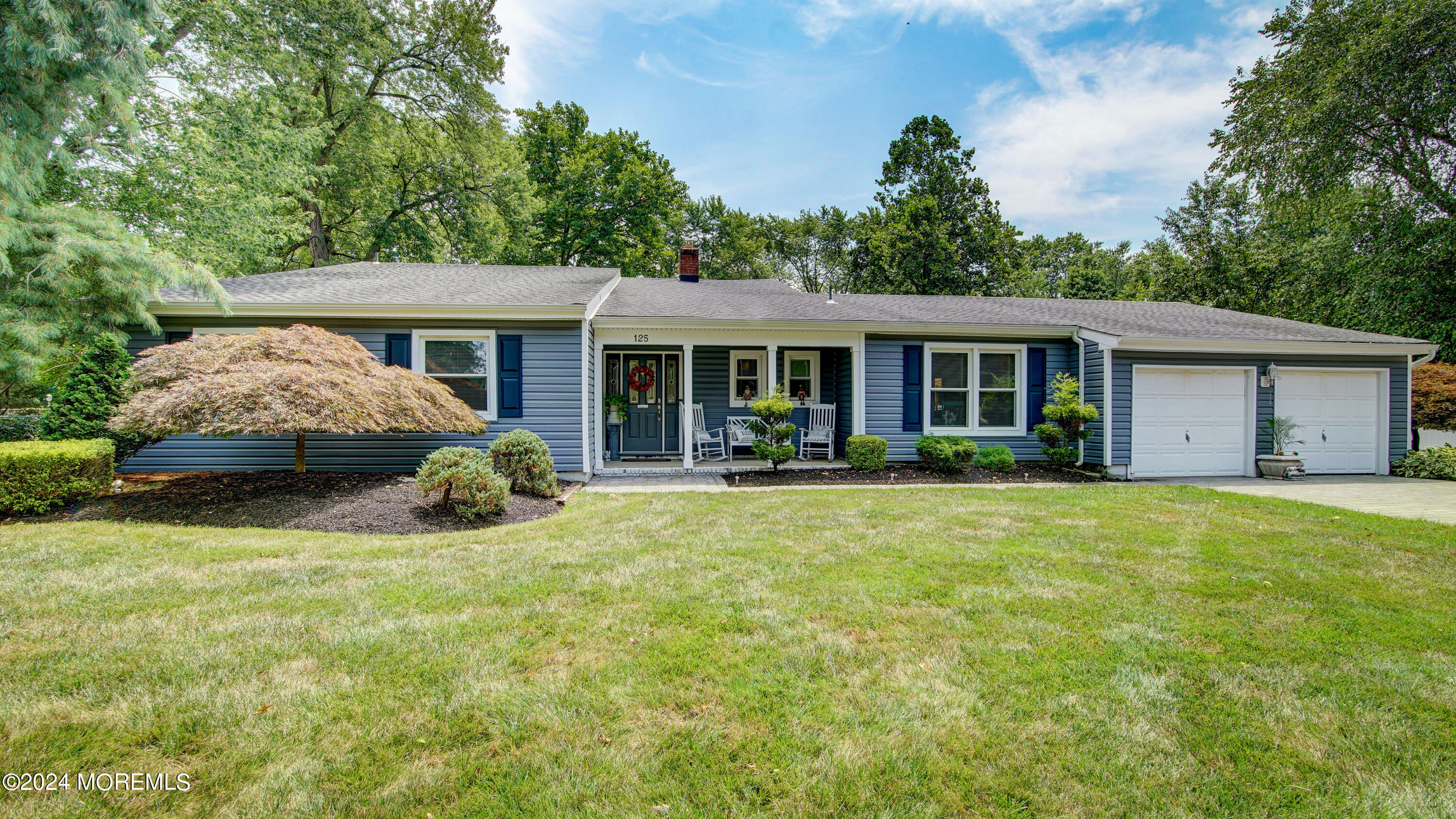 Sunnybrook Dr, Freehold, NJ 07728