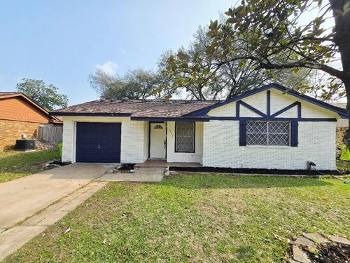 2433 Freeway Manor Drive, Rosenberg, TX, 77471 | Card Image