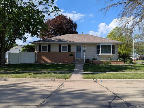 2346 19th Ave N, Fort Dodge, IA, 50501-7813 | Card Image