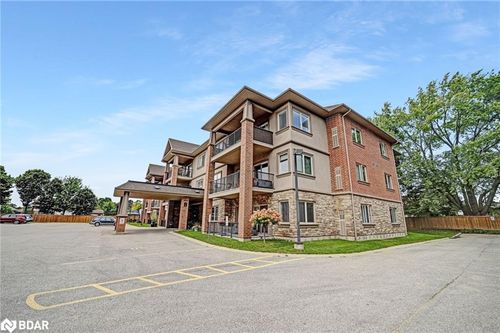 103-19B Yonge St N, Elmvale, ON, L0L1P0 | Card Image