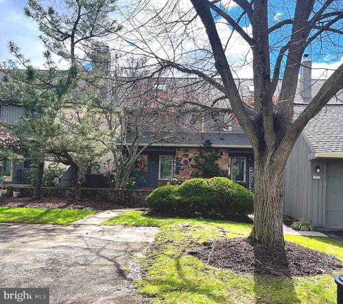 204 Clover Hill Ct, YARDLEY, PA, 19067-5736 | Card Image