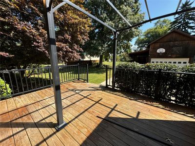 Back deck | Image 3