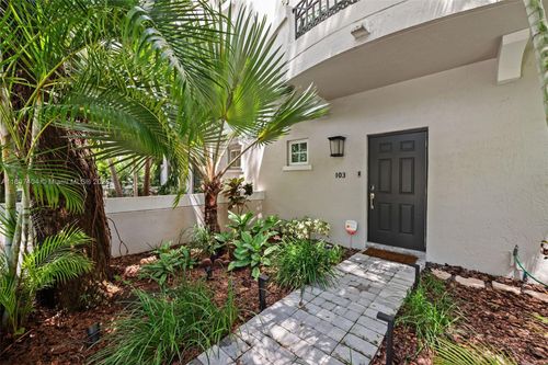 3-261 Navarre Ave, Coral Gables, FL, 33134-4447 | Card Image