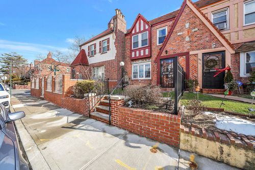 13103 226th St, Laurelton, NY, 11413-1733 | Card Image