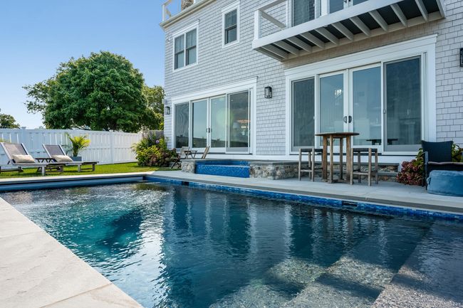 72 Shorefront Park, House other with 4 bedrooms, 7 bathrooms and 2 parking in Norwalk CT | Image 6