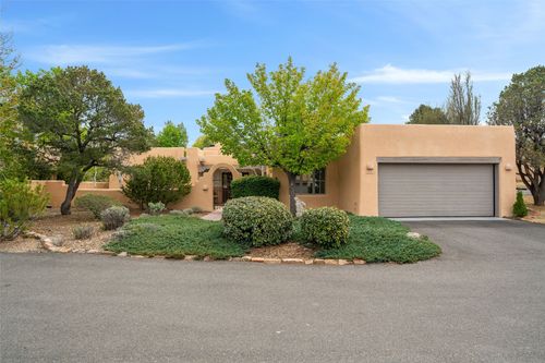 663-3101 Old Pecos Trl, Santa Fe, NM, 87505-9545 | Card Image