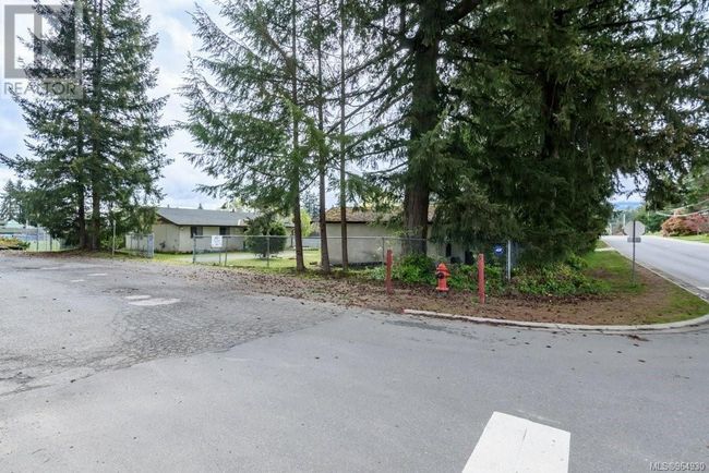 3330 Egremont Rd, House other with 3 bedrooms, 1 bathrooms and 2 parking in Cumberland BC | Image 30